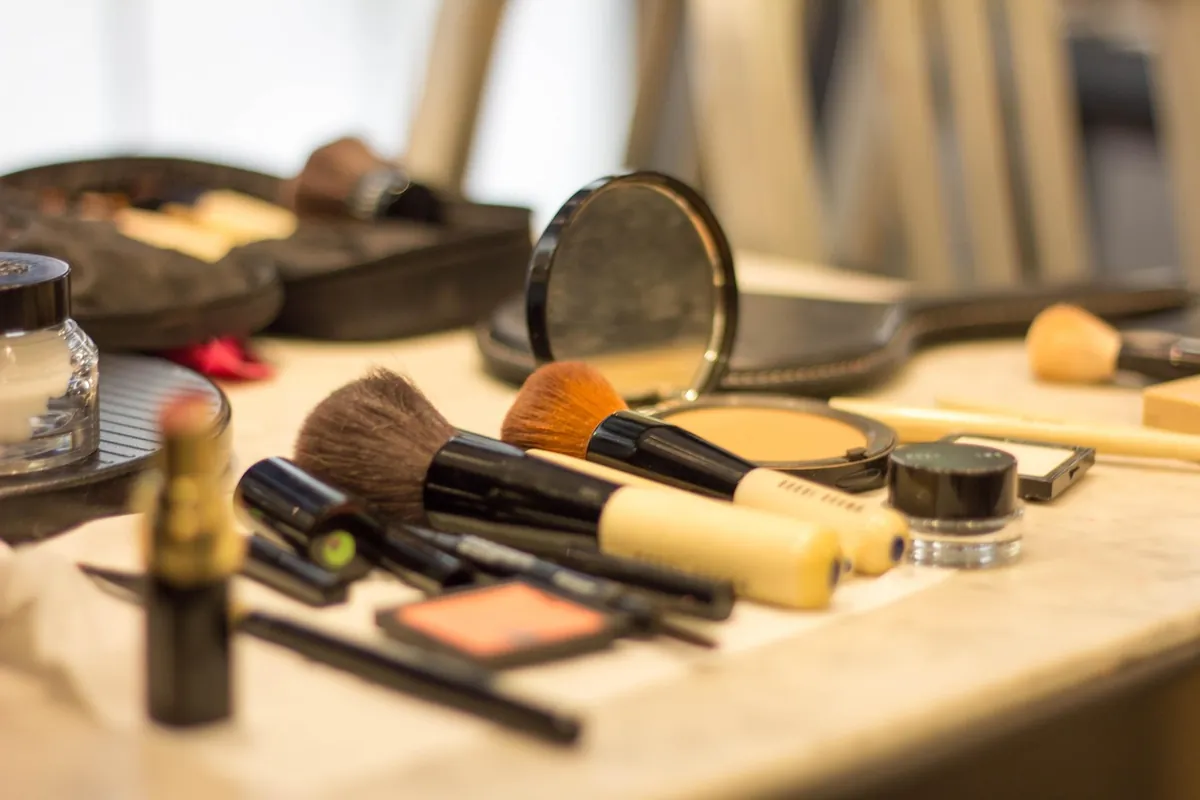 Blush : où le placer selon la forme du visage