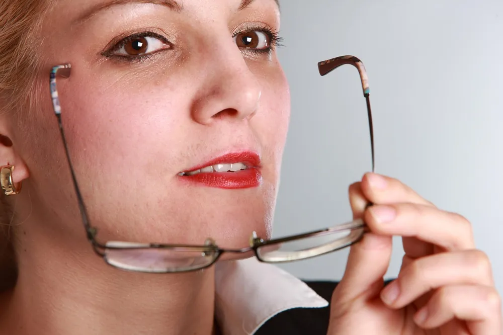 maquillage yeux lunettes